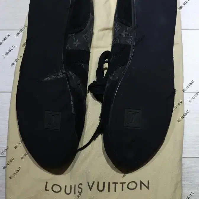 LOUIS VUITTON 루이비통 데님 모노그램 이클립스 독일군 스니커즈