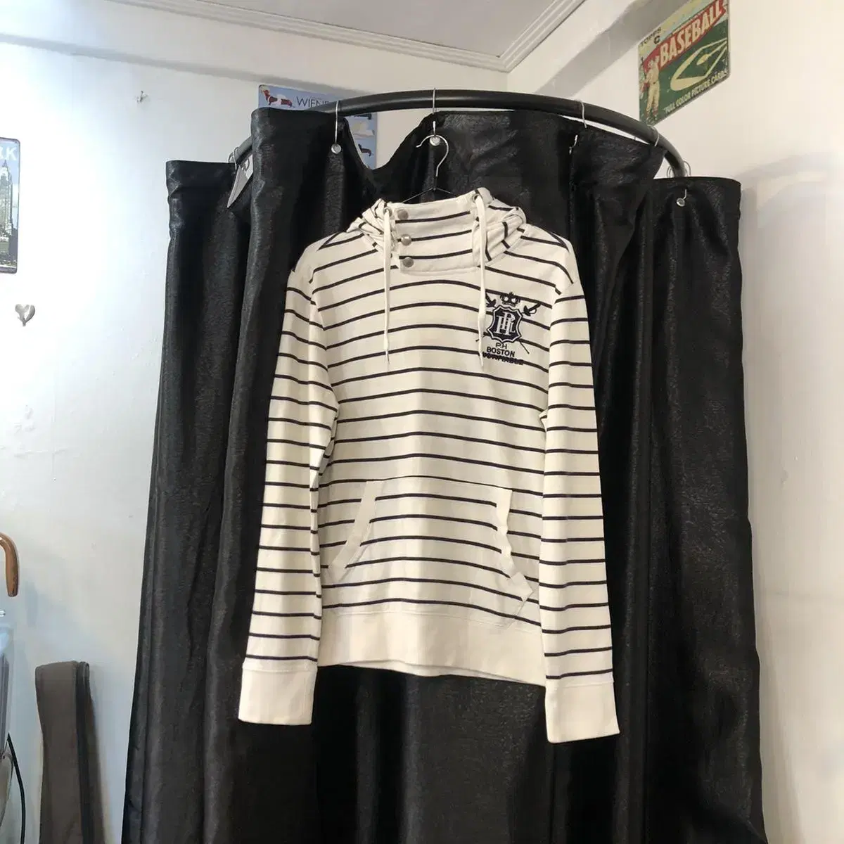 Vintage POLHAM white stripes hood t