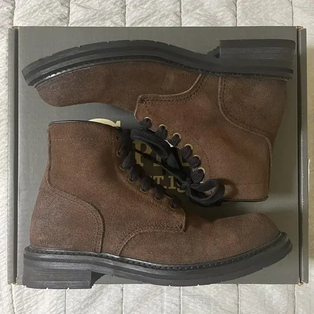 Frye 스웨이드 부츠 다크브라운 8.5D