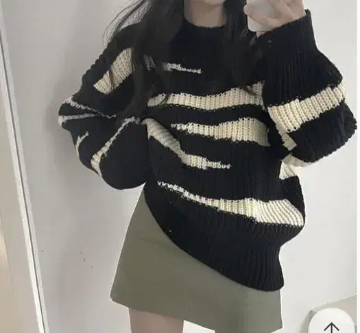 Overfit Wavy Knit Black