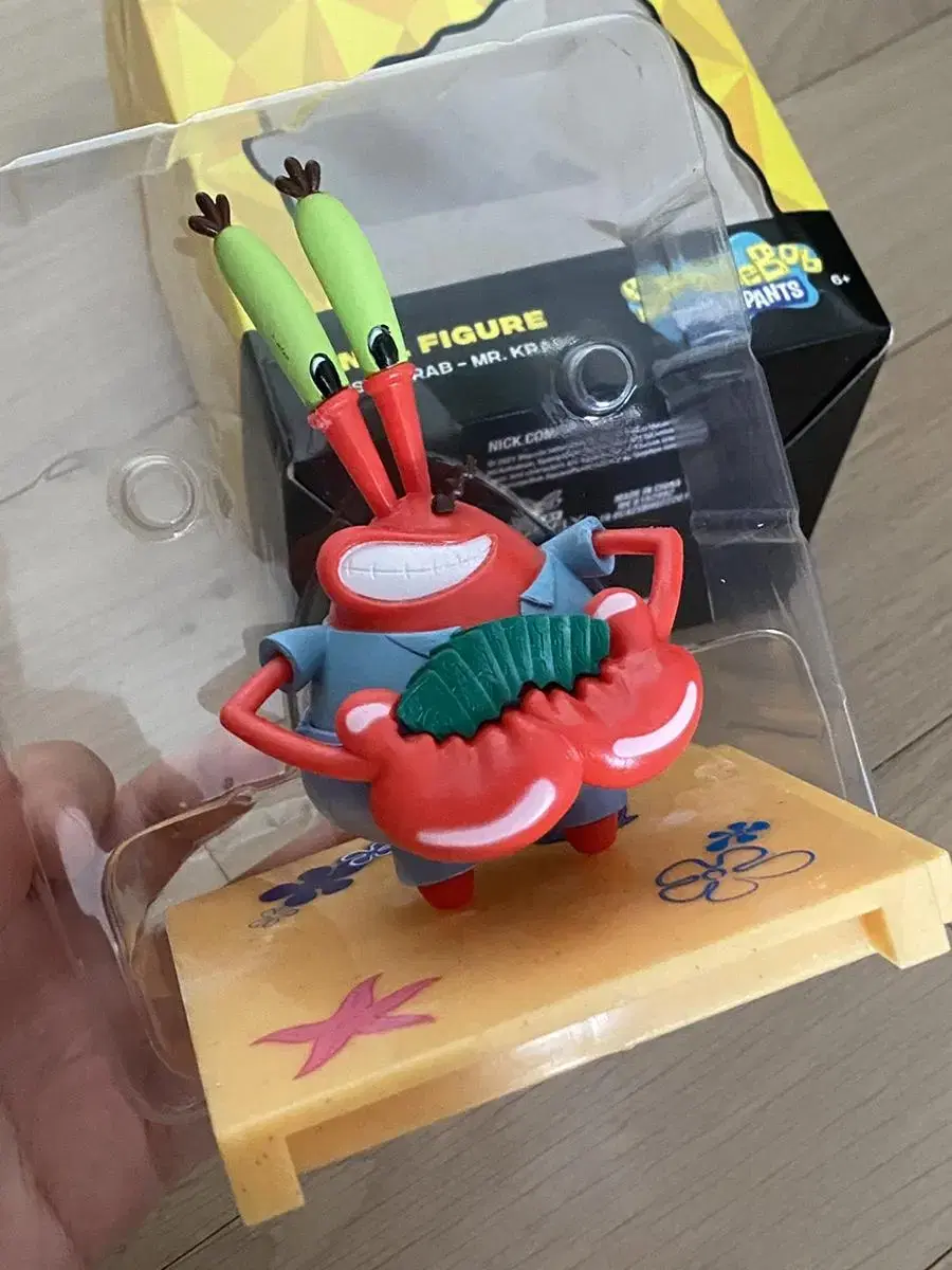 SpongeBob SquarePants Tongs Boss Figure