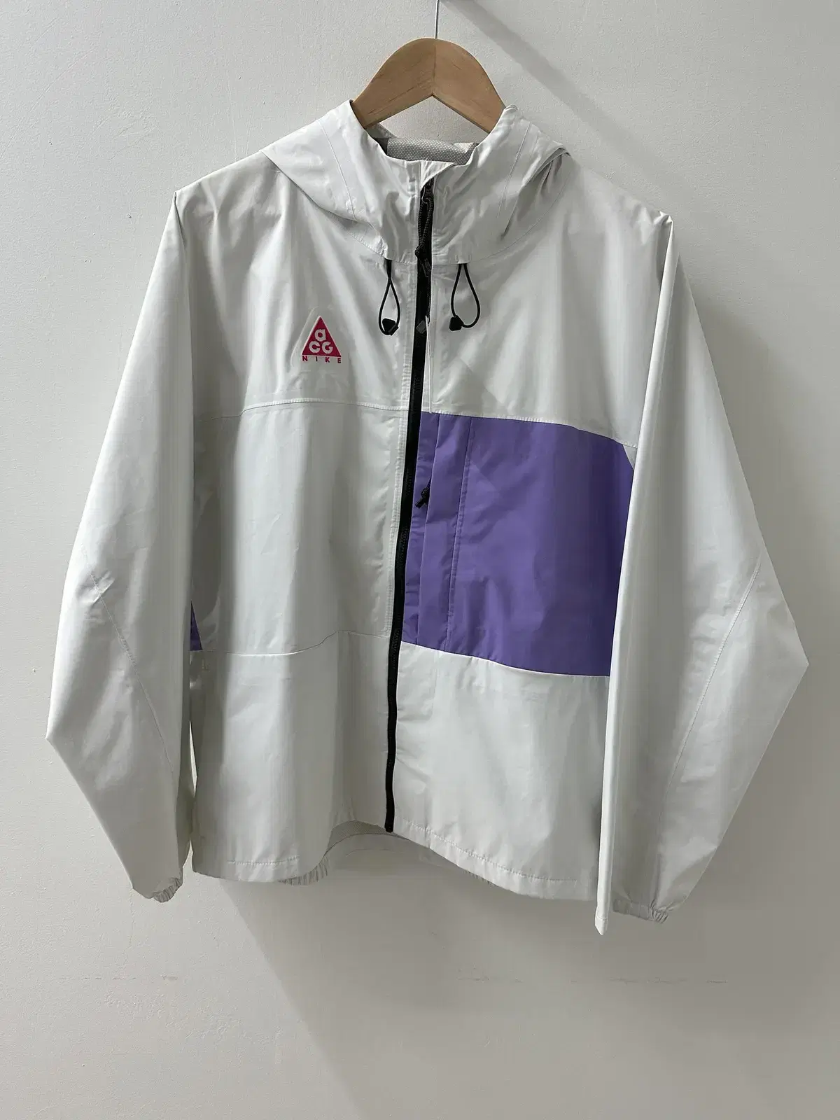 Nike ACG 2.5L Packable Jacket White Purple M