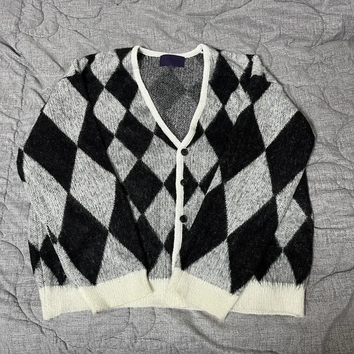 Non-slouchy checkerboard cardigan