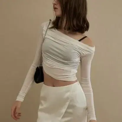 새상품) 쓰리타임즈 드레이프탑 화이트 drape top white 판매