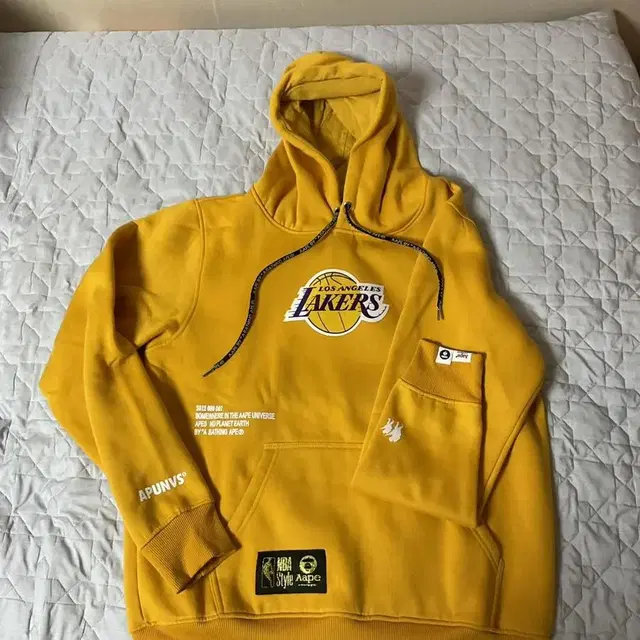 aape lakers 후드티 l (실측m)