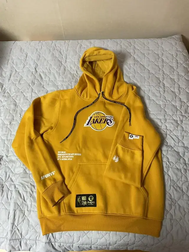 aape lakers 후드티 l (실측m)