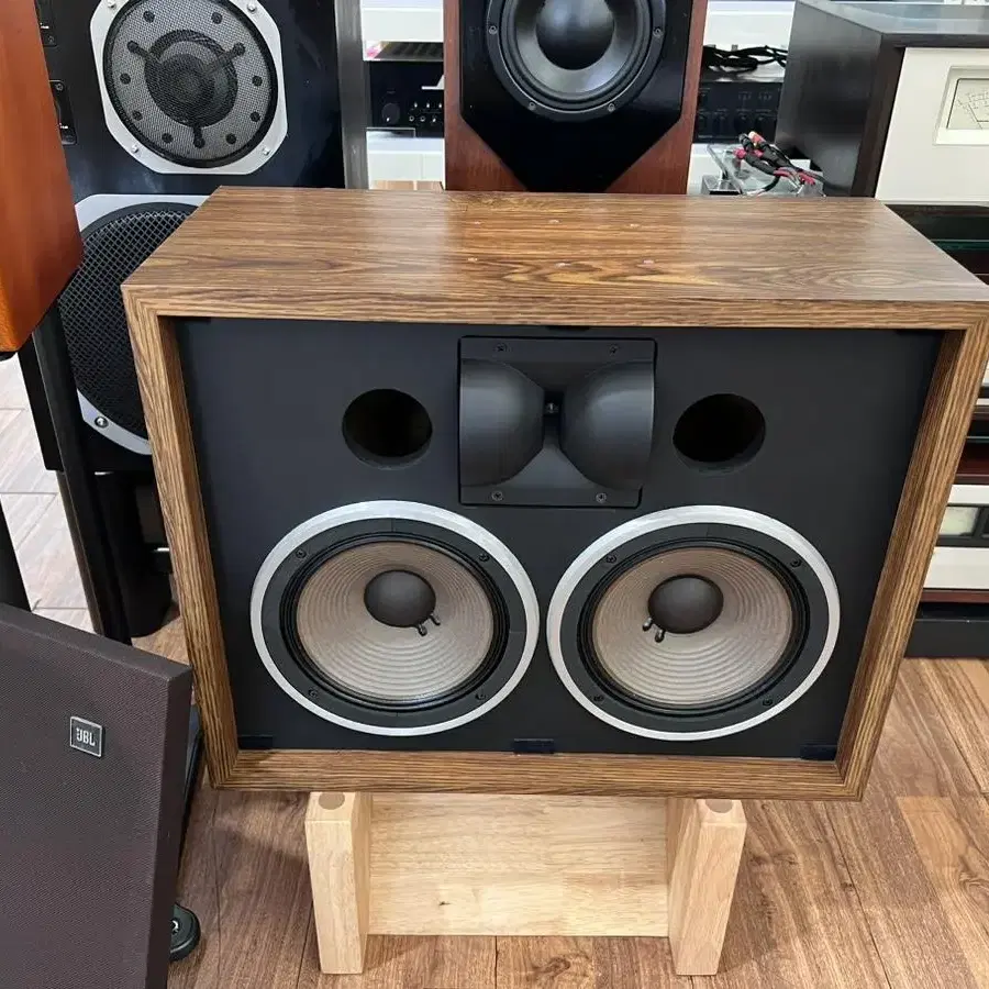 JBL 4612 OK