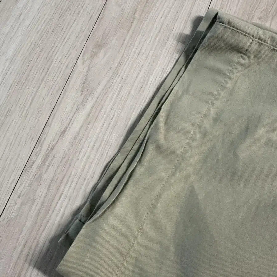 해칭룸 deep pleats  trouser 2사이즈