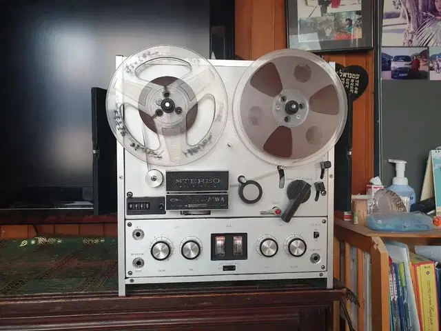 AIWA .TP-1001스테레오릴녹음기