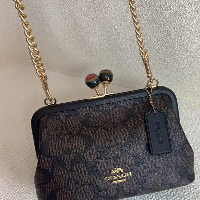 코치 COACH CE617 노라 키스록 크로스바디 인 시그니처 캔버스 가