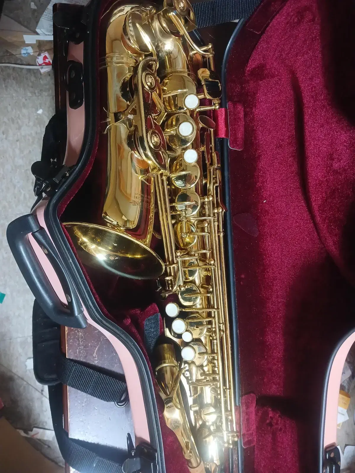 Beginner's Alto Saxophone (Made in Taiwan)