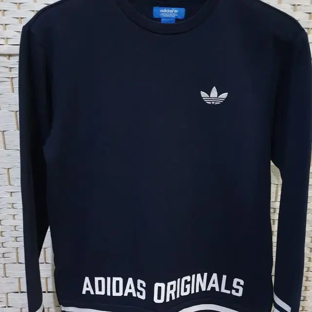 (0241) adidas 아디다스 스트리트 그래픽 맨투맨 85 XS