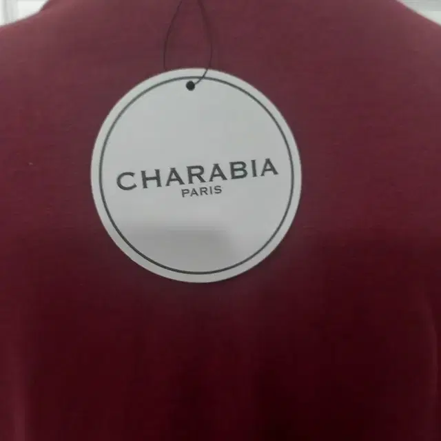 새상품 CHARABIA 기모 티셔츠