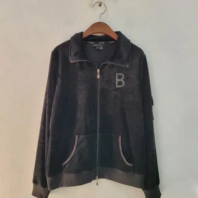 BCBG 벨벳 집업 블랙