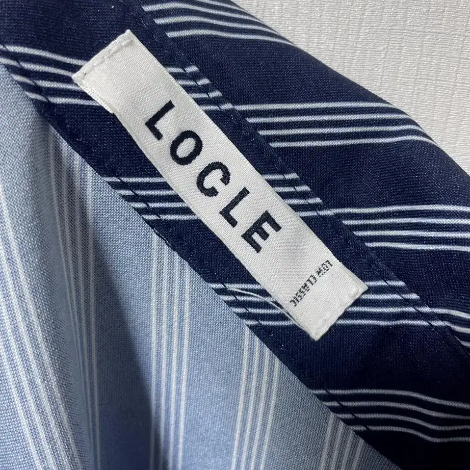 Locle 로클 긴팔셔츠