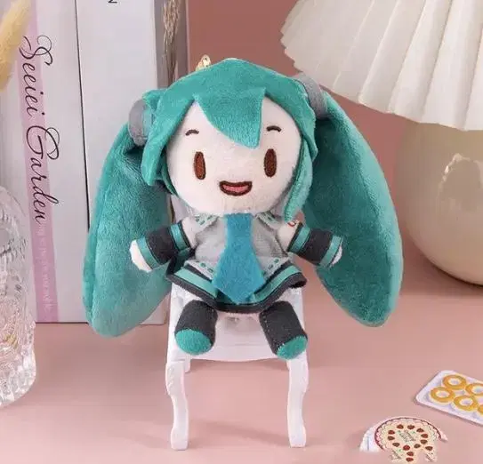 Hatsune Miku Mini doll Nui Classical Bishoujo Figures