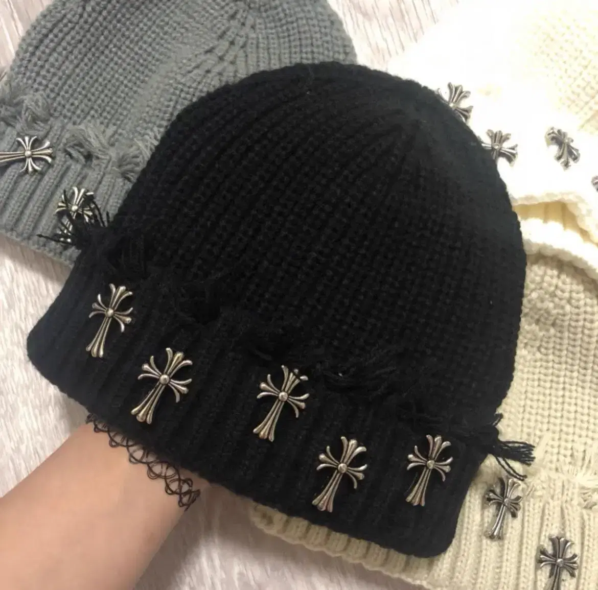 Y2K Chrome Silver Cross Grunge Hat Damage Knit Vintage Beanie