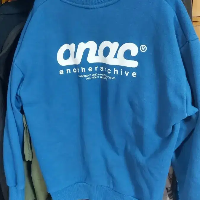 anac 긴팔티 팝니다