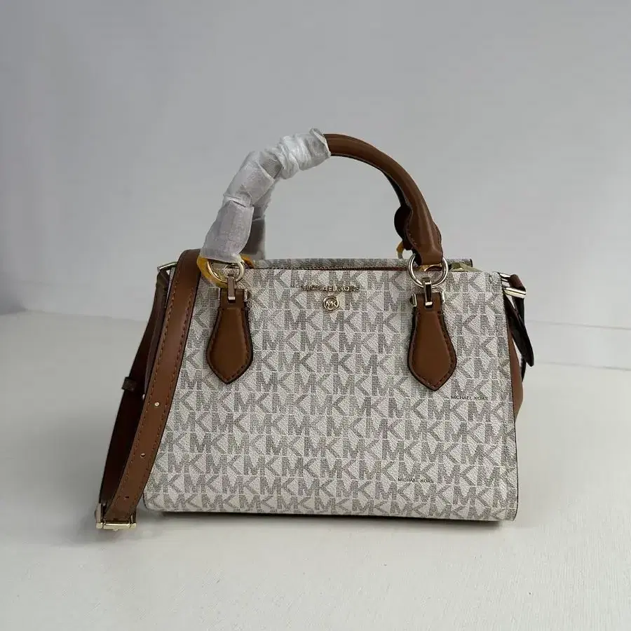 해외직구 Michael kors 2023MK 신상Marilyn