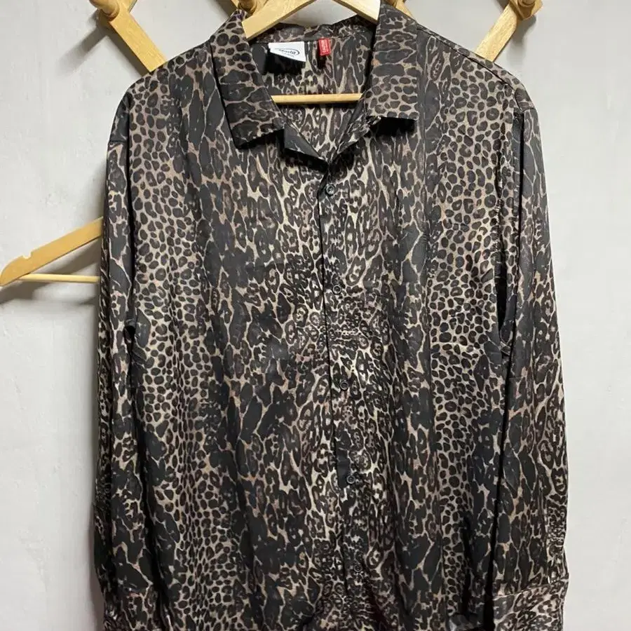 [Mmlg] MULTIPARD SHIRT (BROWN ) 호피 레오파드