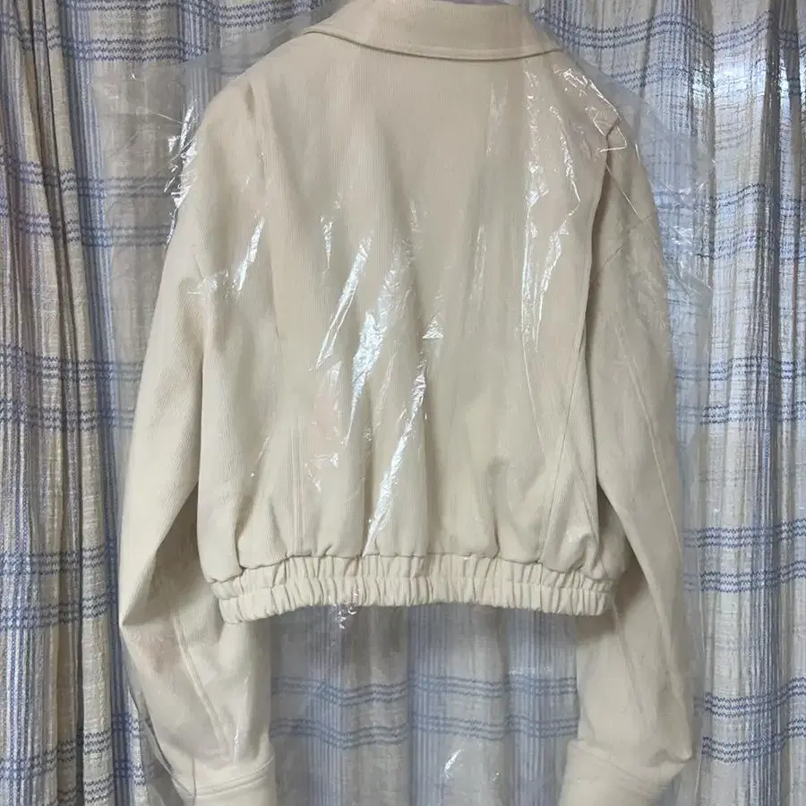 노멜렛 Magnolia cropped jacket - cream