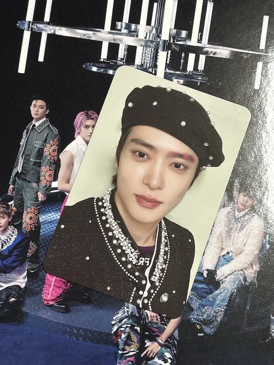 Fact Check jaehyun photocard Chandelier version