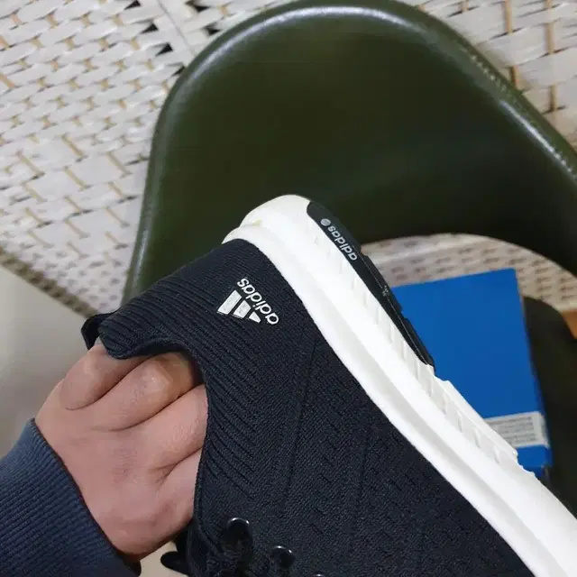 adidas 아디다스 스포츠 런닝화 275mm 상태 최고