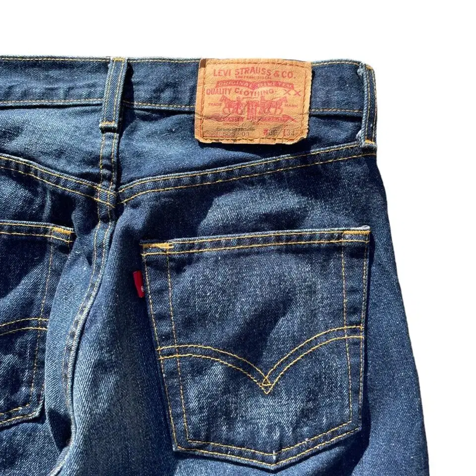 00s levis 505 faded denim pants