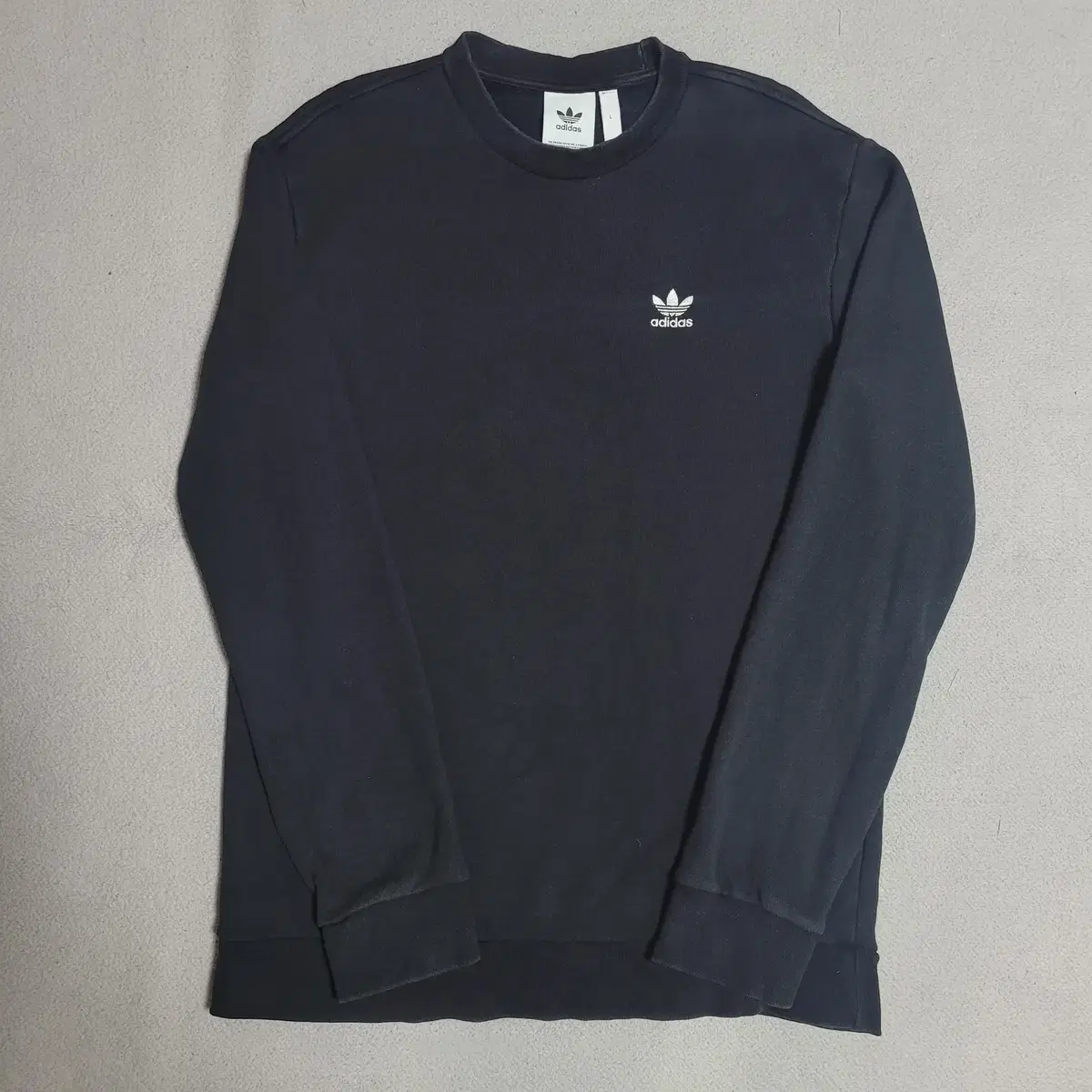 [100] Adidas Men's Long Sleeve Man to Man Crewneck T-ShirtL