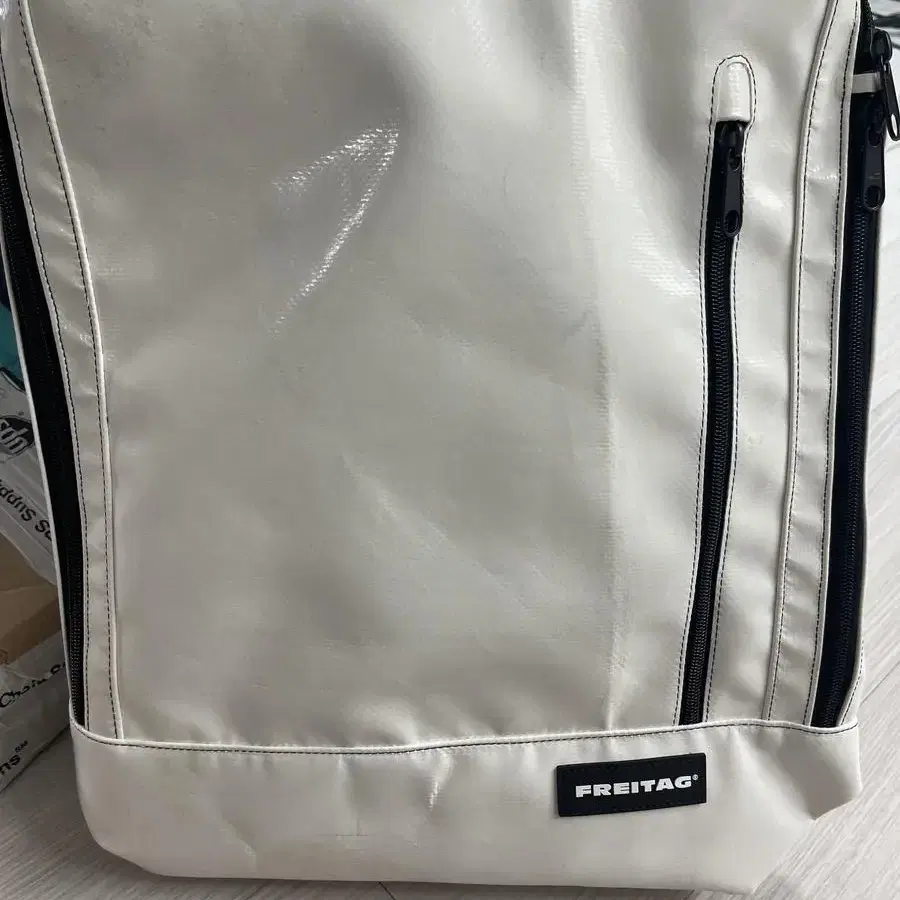 Freitag 프라이탁 하자드 F306 화이트(올흰)