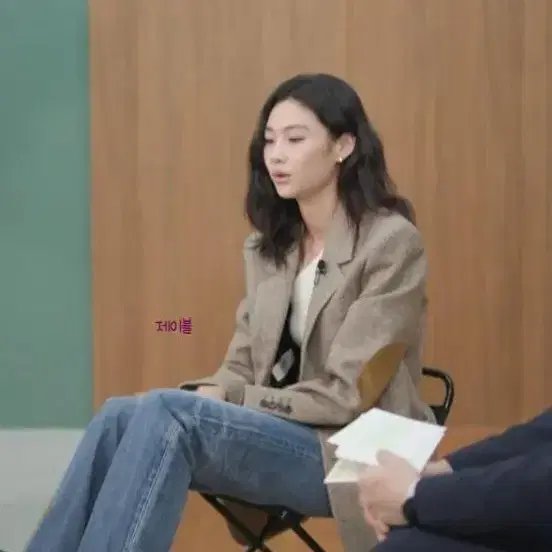 셀린느 울 쥬드 자켓 마론 정호연 사진 4