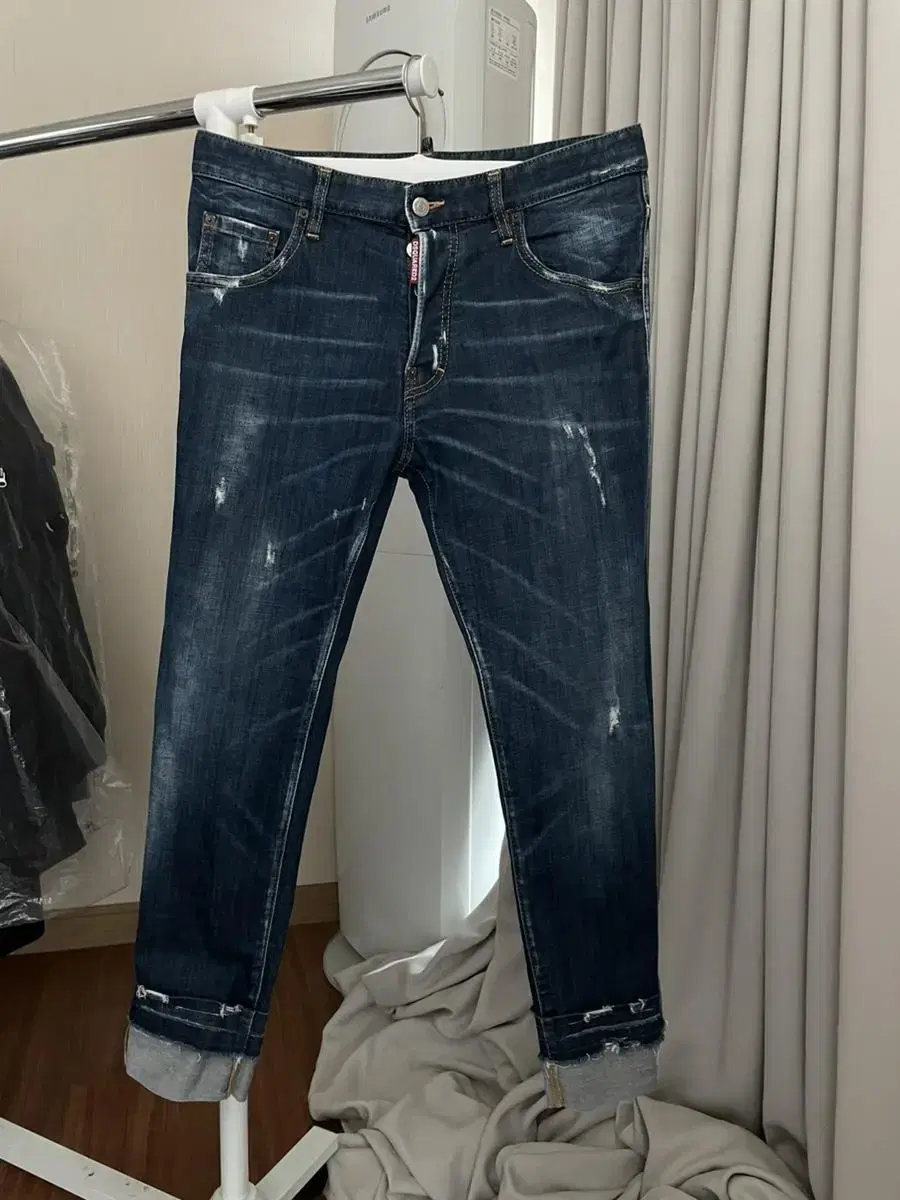 Genuine) Discord2 jeans size 48