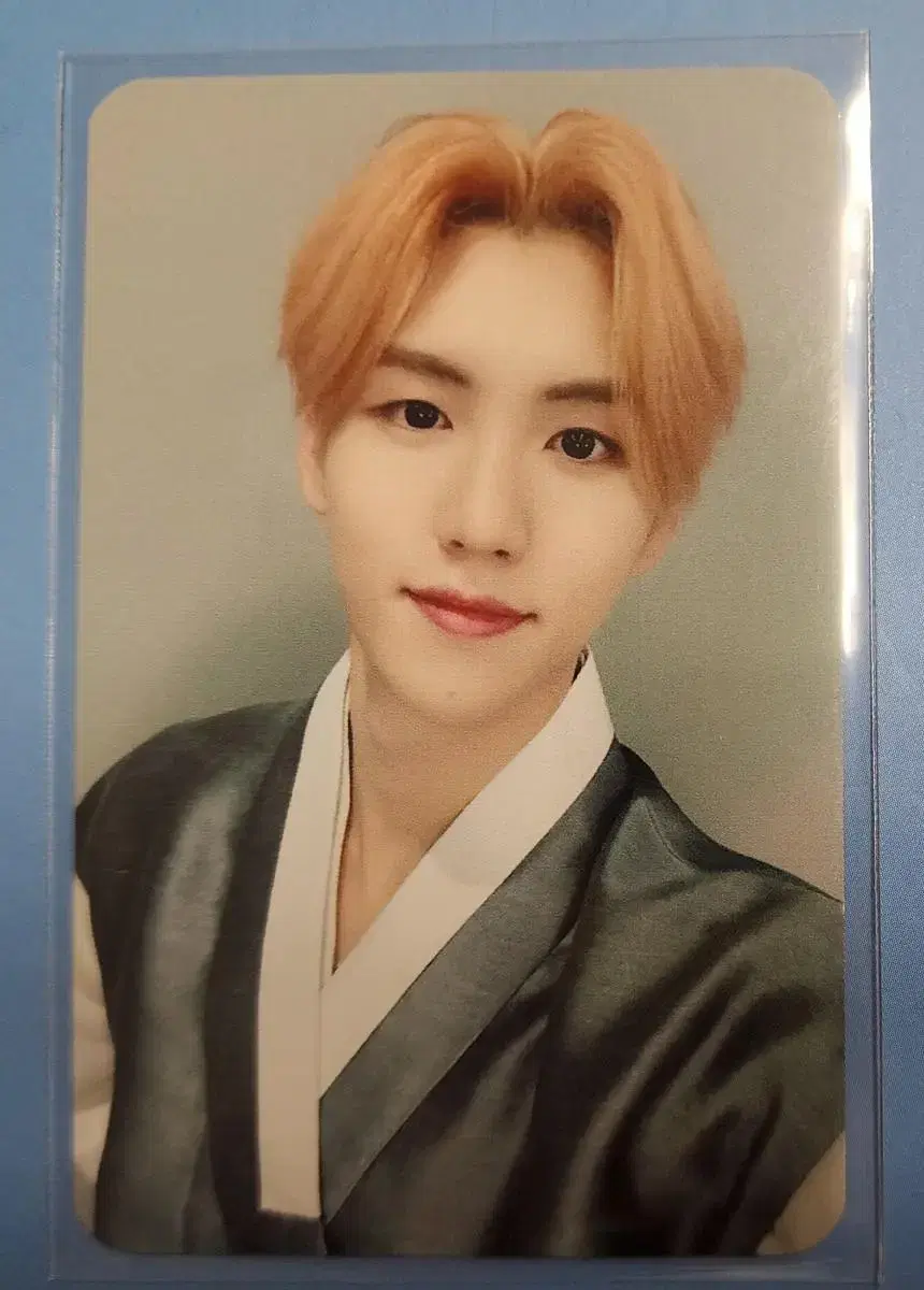 Epex yewang broadcast Photocard