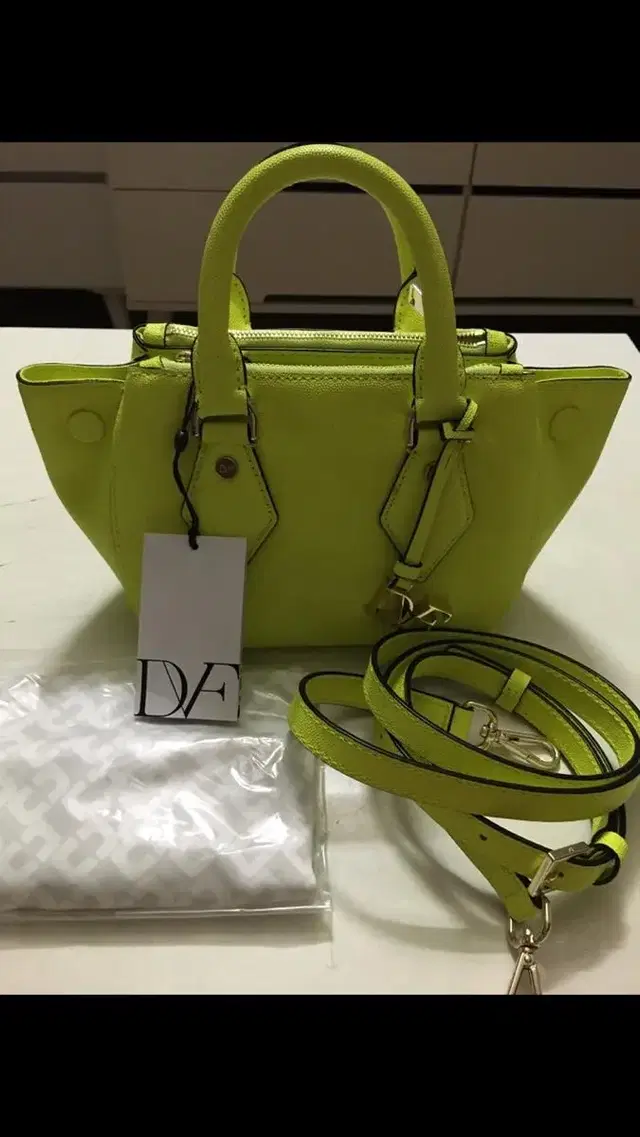 [정품/새상품] DVF 다이앤본퍼스텐버그(diane von fursten