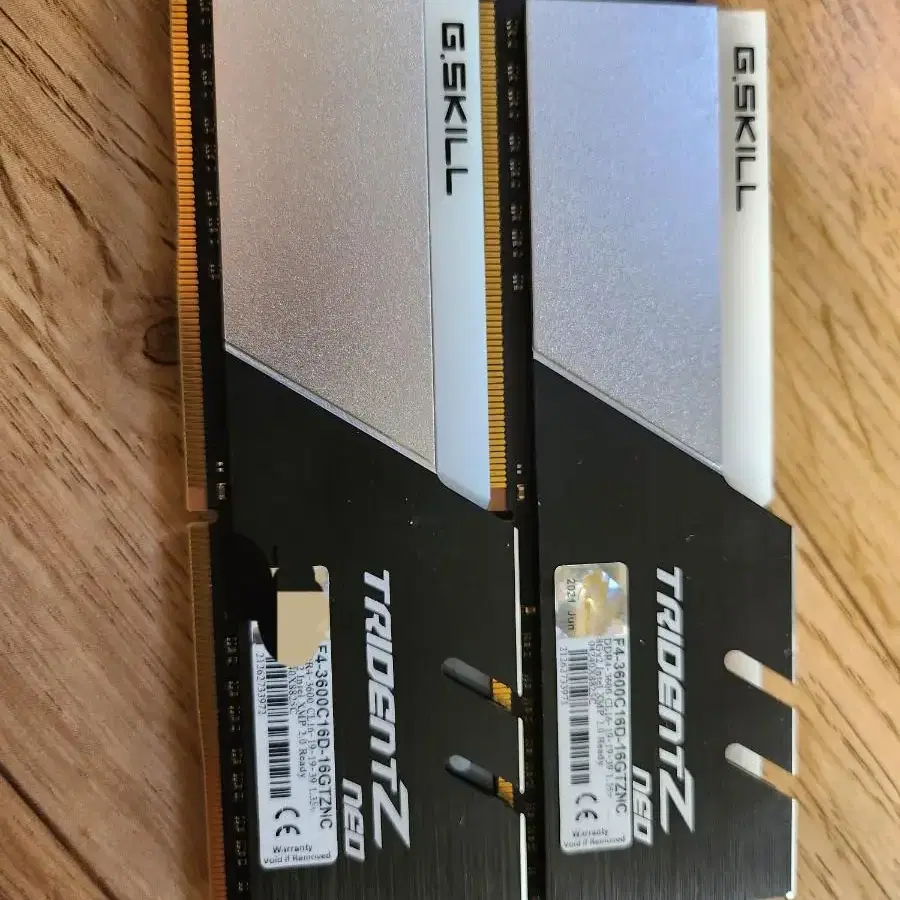 G.SKILL DDR4 PC4-28800 CL16 TRIDENT Z NE