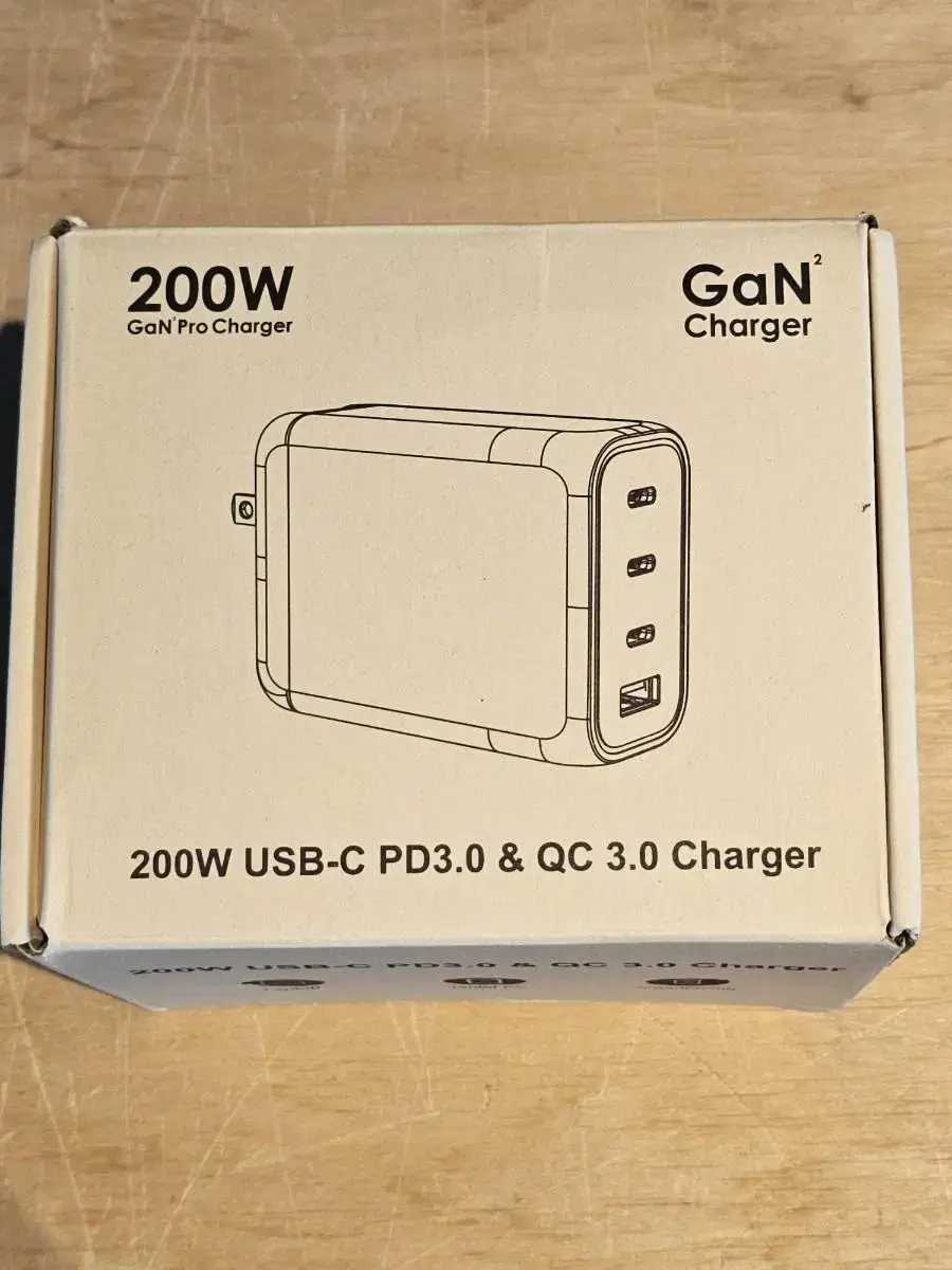 200W GaN PD 충전기 택포 CtoC케이블 포함