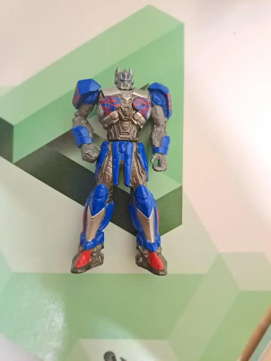 Metacore Optimus Figures