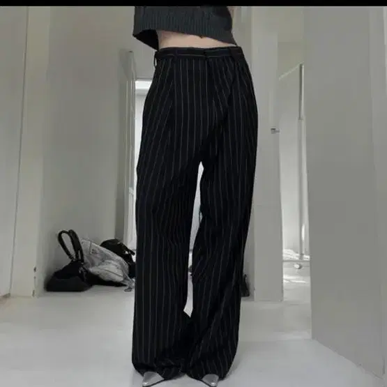 사토미라디오 stripe low wide slacks