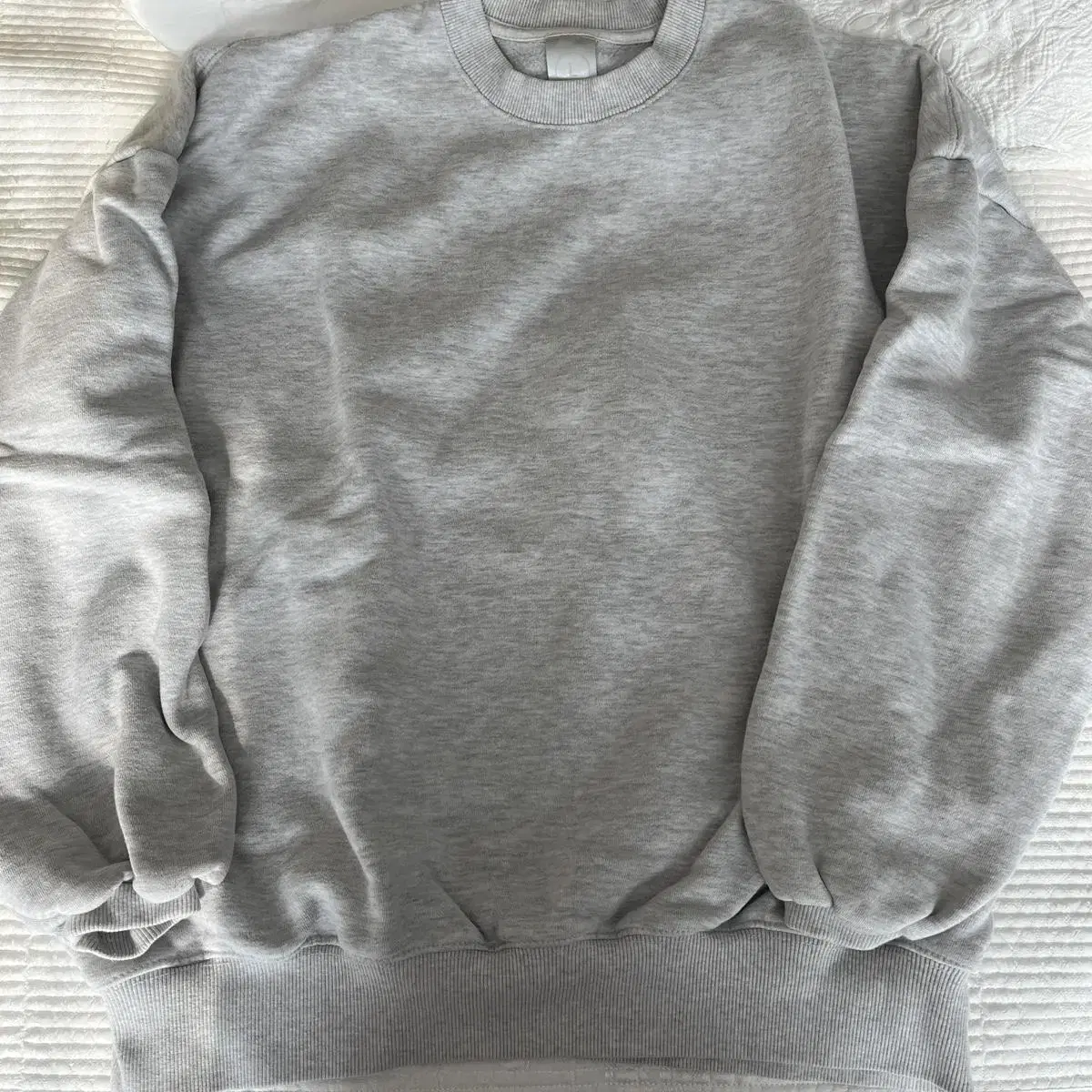 Unisex size L Light gray brushed top layered 1 piece