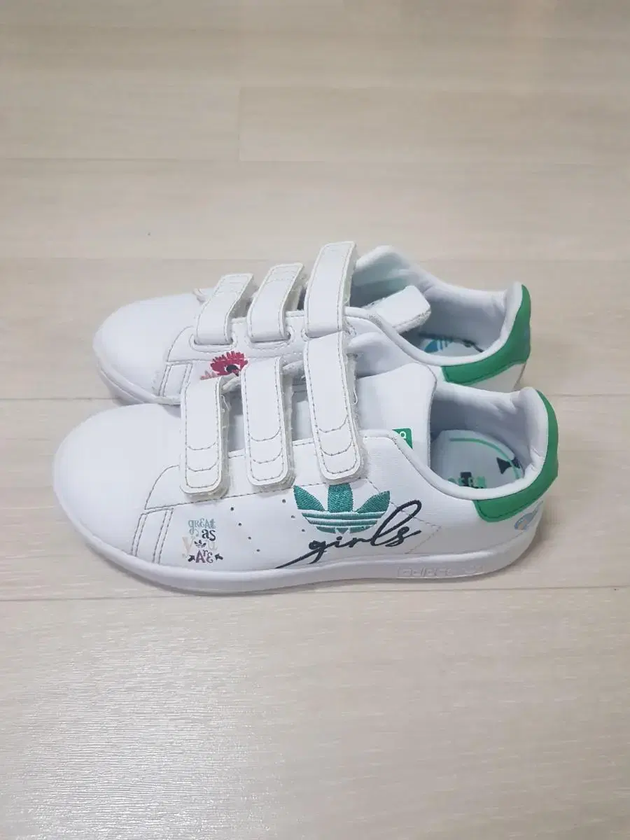 Adidas Stan Smith Kids Velcro Sneakers 185mm