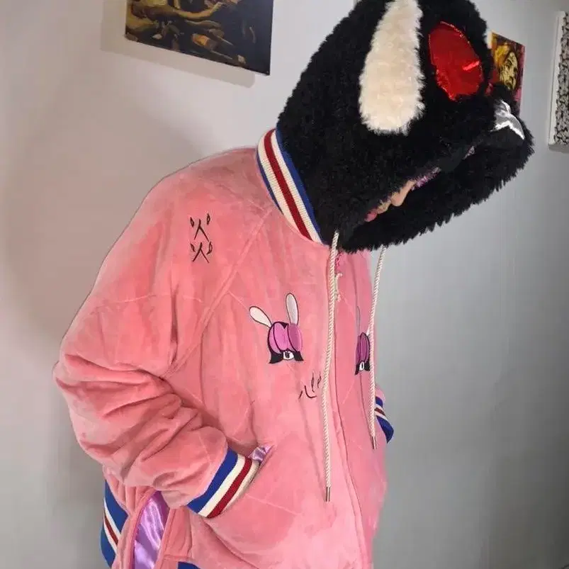 Skoloct bunny souvenir hoodied jumper