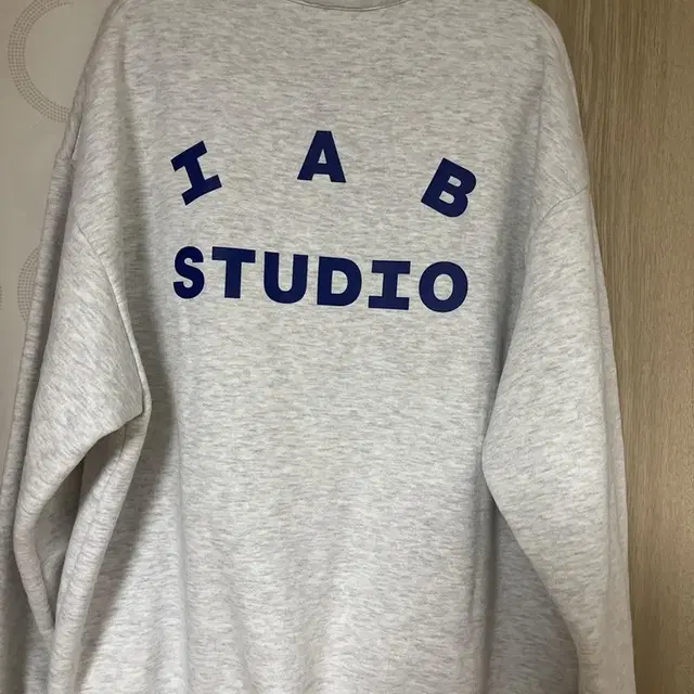 iab studio 아이앱 반집업 L  (라이트 그레이)