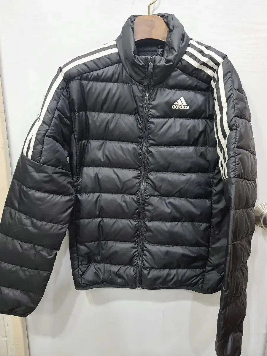 L,100)) adidas 아디다스 덕다운 가벼운 패딩점퍼 !