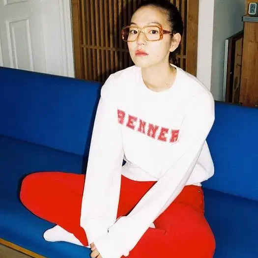 포니테일 RENNER Sweatshirts 크리스탈 착용