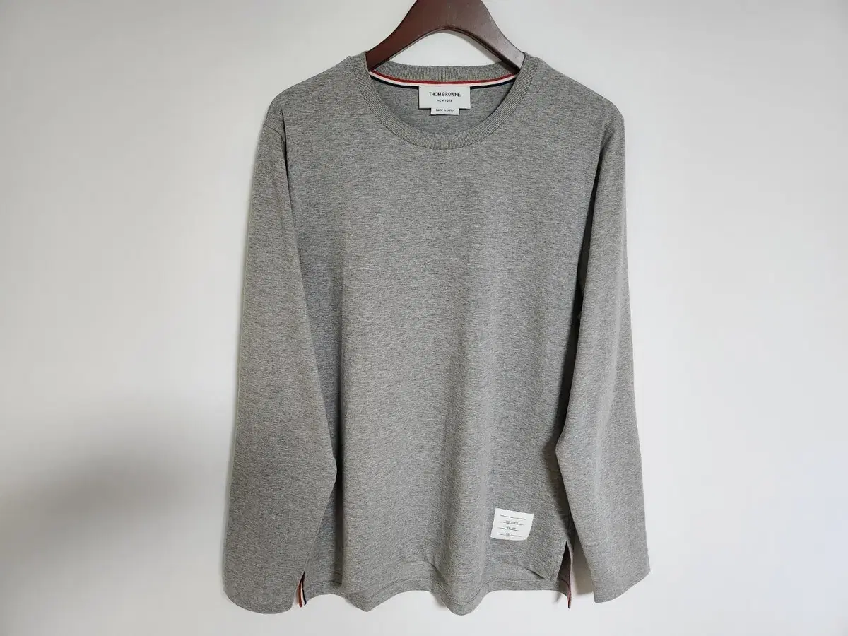 [2] Thom Browne Gray Side Slit Long Sleeve T-Shirt MJS068A