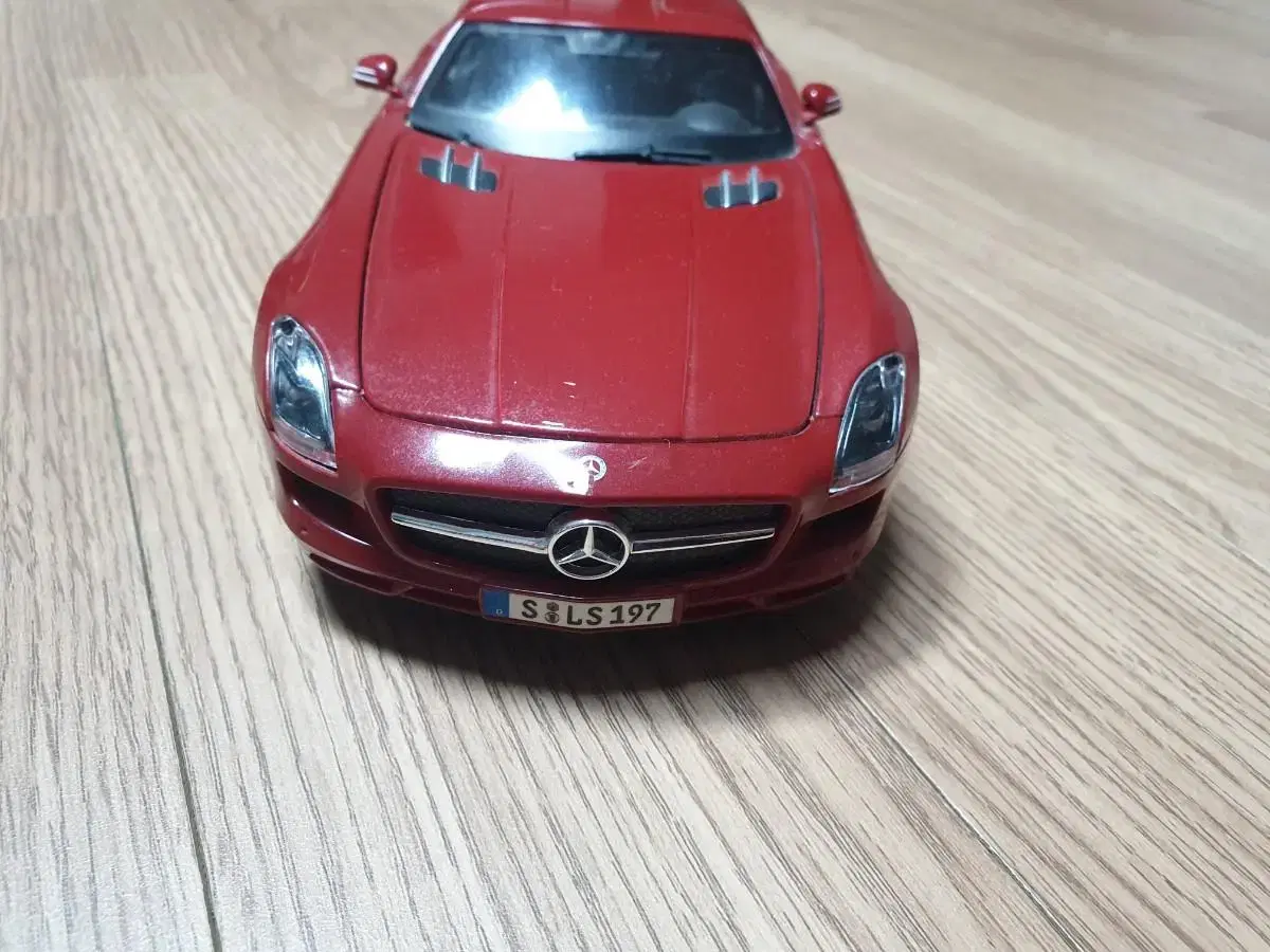 모형 자동차 1:18 벤츠 SLS AMG