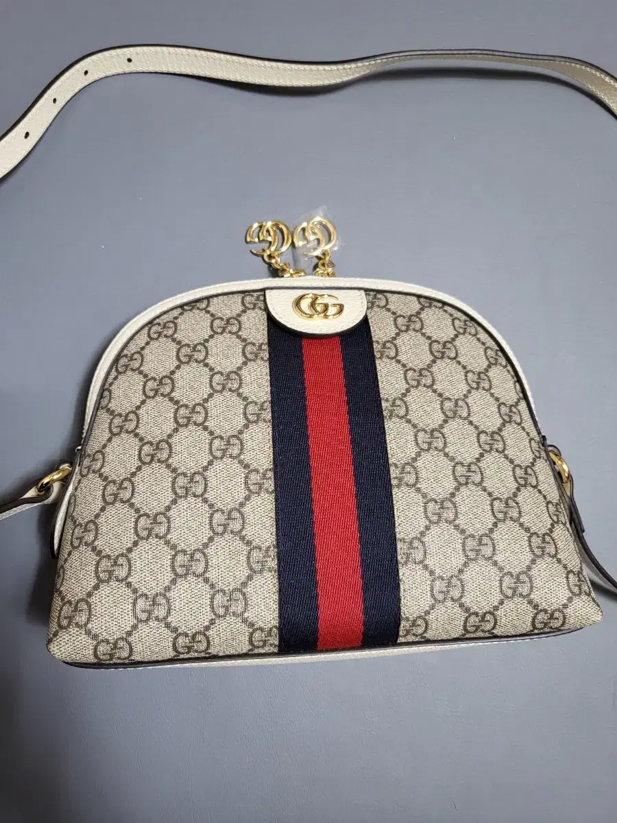 Gucci Odipia GG Supreme Crossbody Bag