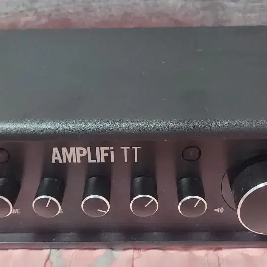 라인식스 앰플리파이 Line6 amplifi tt 이펙터  판매합니다