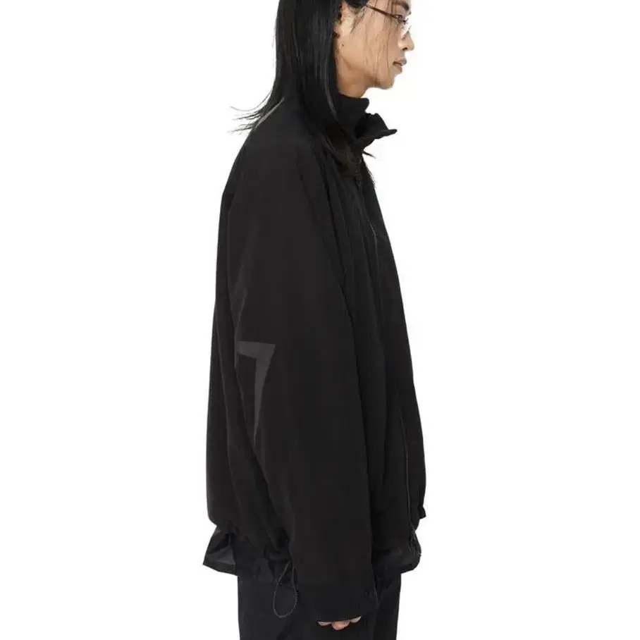 오프닝프로젝트 Curved Line Zipper Jacket