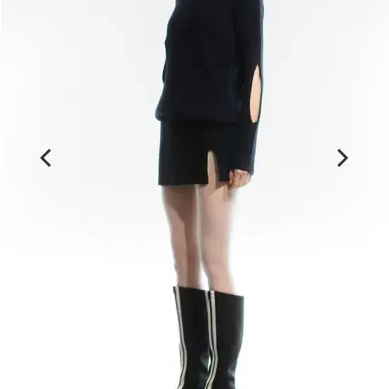 더오픈프로덕트 asymmetric cut out knit pullover